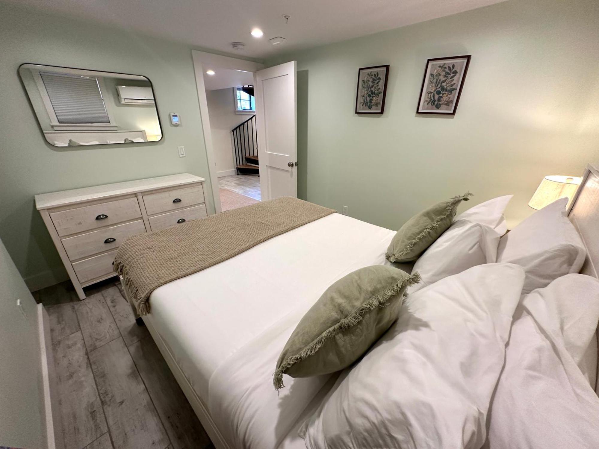 Vila Prime Location! Renovated House! 6 Bed4 Bath Newport Exteriér fotografie